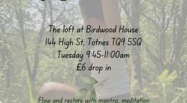 Home 36 Community Yoga con Ellie a Birdwood House