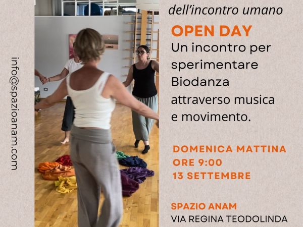 Presentazione di Biodanza a Como all’open day di Spazio Anam con Daniela Bianchi