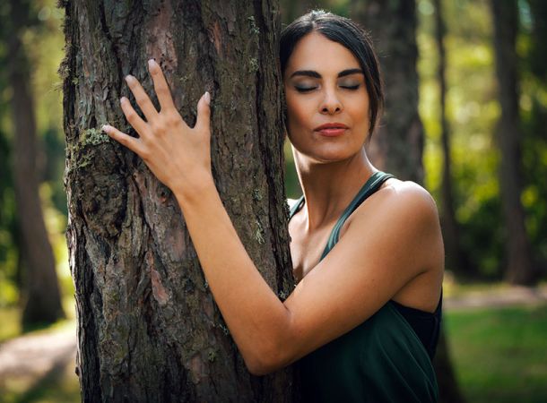 I Sette Riti Tibetani 5 Forest bathing: cos’è, benefici e differenze da una semplice passeggiata nel bosco